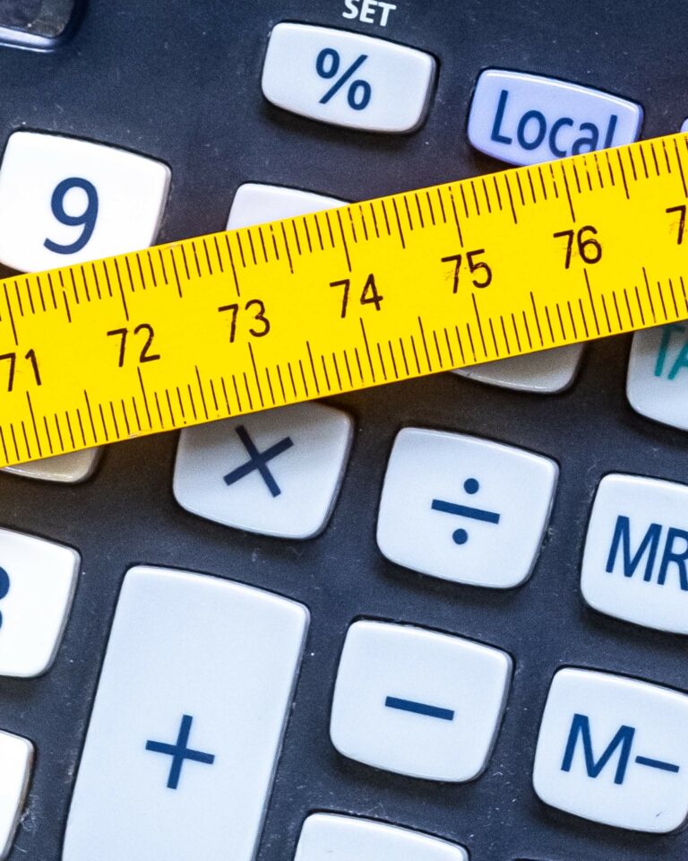 Escape Room Game Alien Invasion Play1