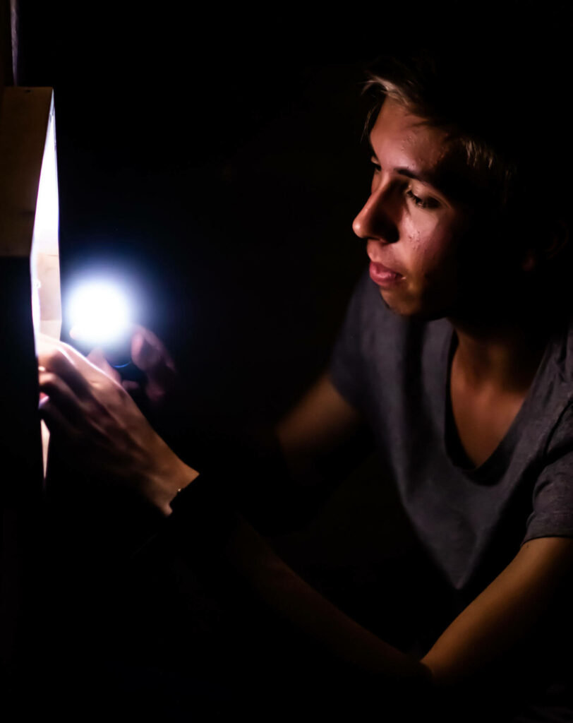 Escape Room Game Reich der Sinne Play1